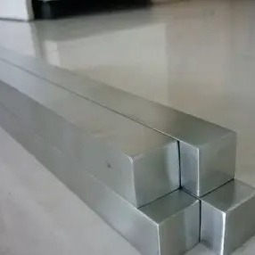 ऑस्टेनिटिक 904L स्टेनलेस स्टील बार सुपर लो कार्बन हाई निकेल